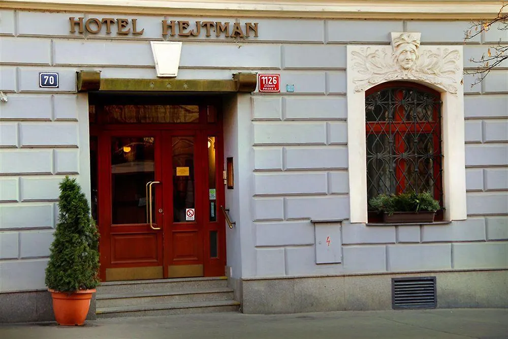 Hotel Hejtman Praga 3*,